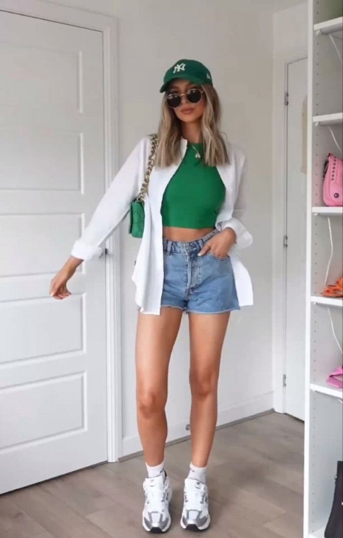 Green Crop Top And Denim Shorts